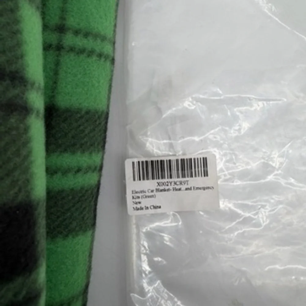 Unbranded Electric Car Blanket 12V Heated Fleece Travel Throw Green Black Plaid - Picture 2 of 3